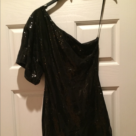Dresses & Skirts - Black sparkly mini dress